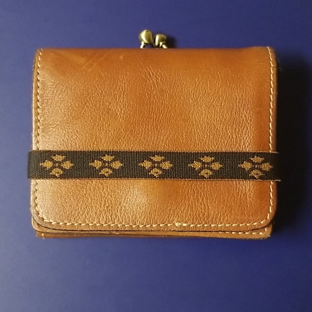 Patricia Nash Tan Wallet